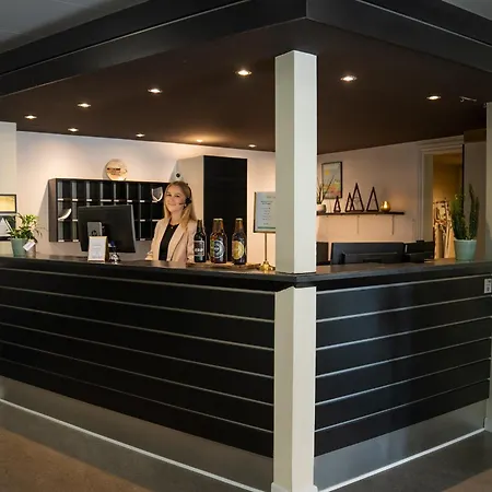Rode-kro Inn 3*