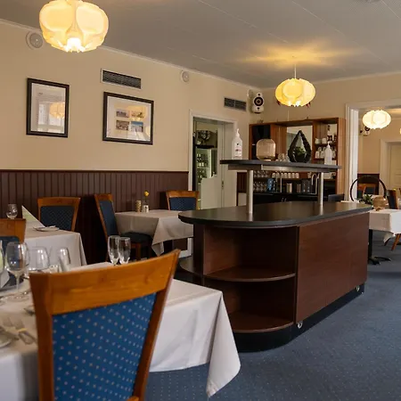 Rode-kro Inn 3*