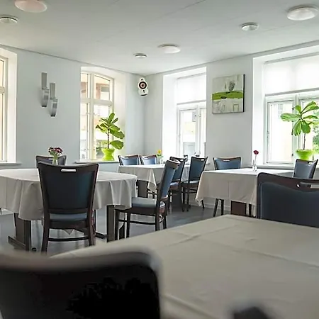 Rode-kro Herberg 3*